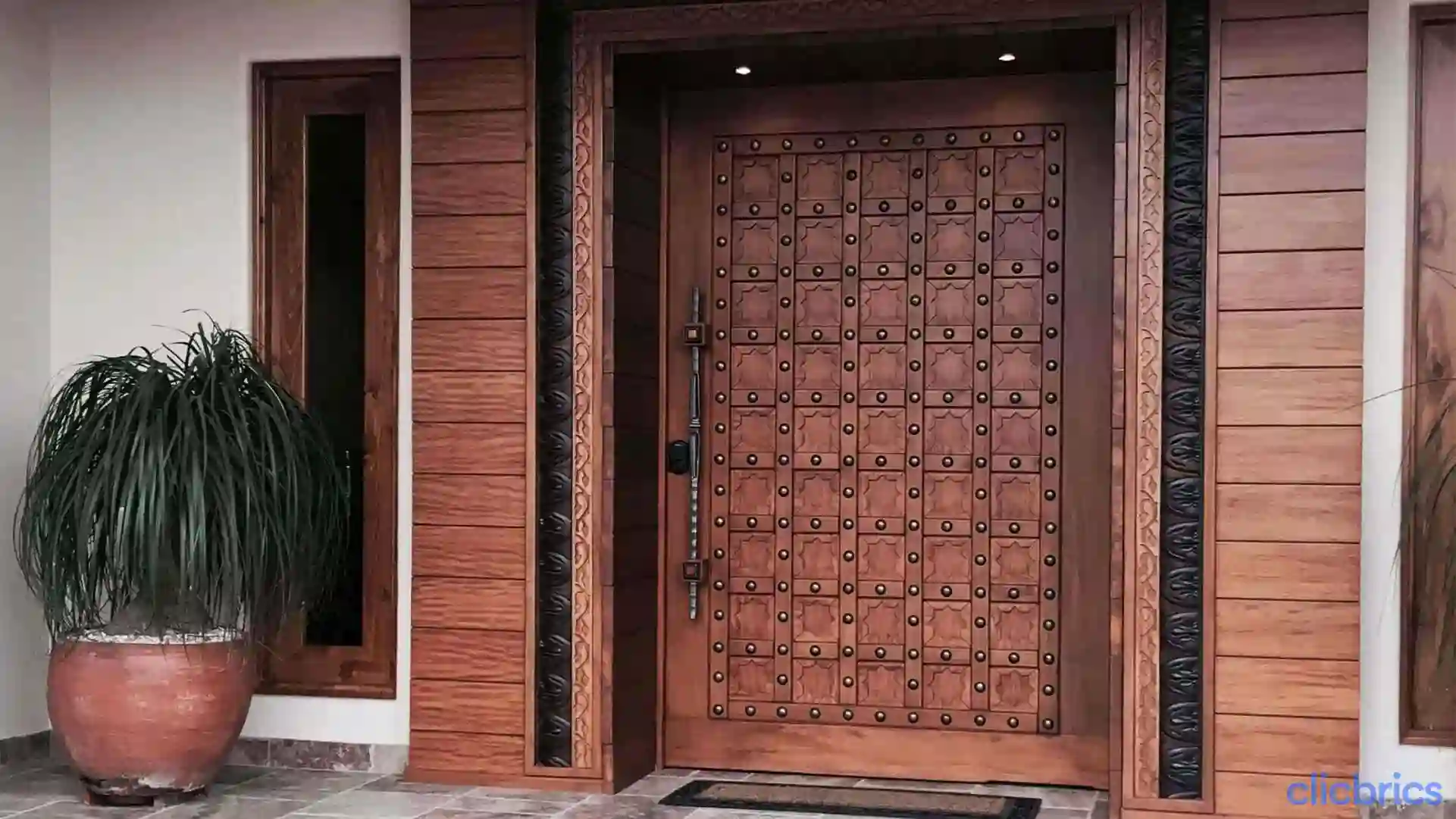 Single Door Design In Wood